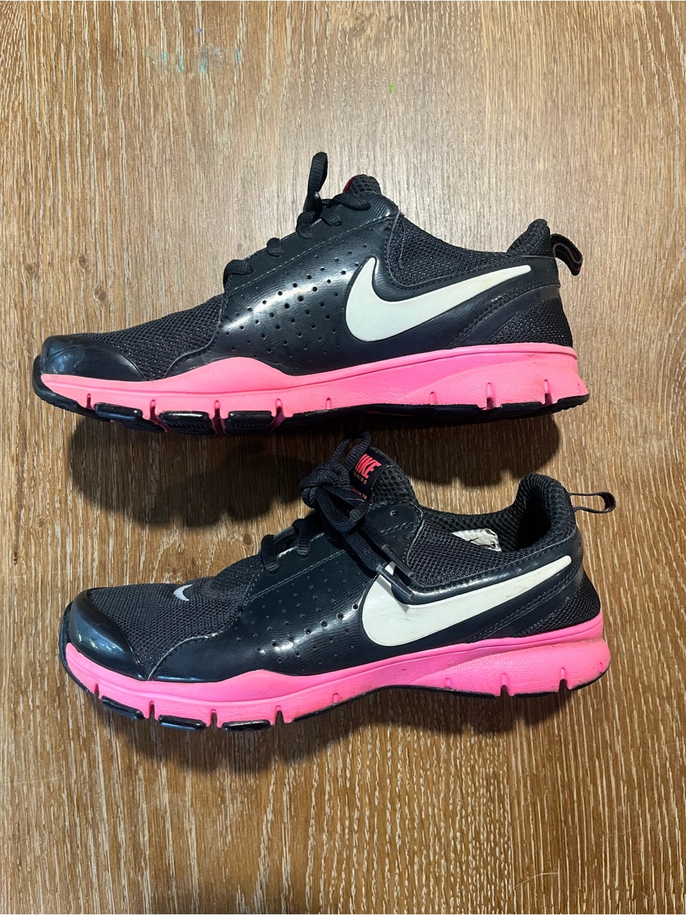Nike Black & Pink Athletic Sneakers
